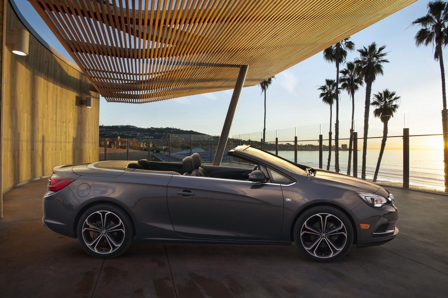  Buick Cascada Convertible 2016 года  (фото 28 из 40)